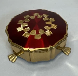 Stratton Beautiful Vintage Brass and Red Enamel Trinket Box Powder Compact W8cm - Foto 1 di 15