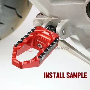 Red TRC Standard Front Wide Foot Pegs For CB900F Hornet 02 03 04 05 06 07 - Picture 1 of 8