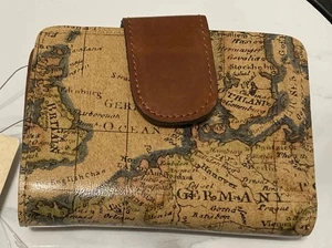 Cartera de identificación de cuero Iberia con estampado de mapa europeo PATRICIA NASH. 1/2 de descuento al por menor. Nuevo. - Imagen 1 de 7