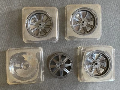 Bau den DeLorean 4 Räder mit Zubehör Railroad Version Eaglemoss 1:8 - Bild 1 von 4