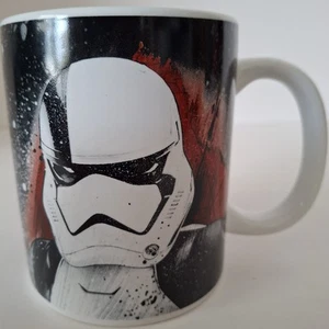 Star Wars Storm Trooper Kaffee Tee Tasse Becher Galerie Lucasfilm Rot Schwarz Weiß  - Bild 1 von 3