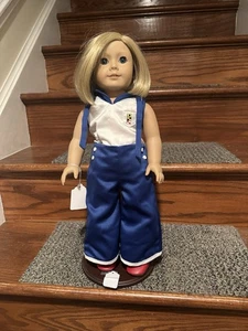 American Girl Set Kittredge™ 18" Puppe im Strand Pyjama Outfit mit Aufsteller - Bild 1 von 6