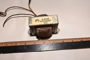 Transformador de salida Merit A-3028 - RETIRADO del EQUIPO DE TRABAJO - Imagen 1 de 5