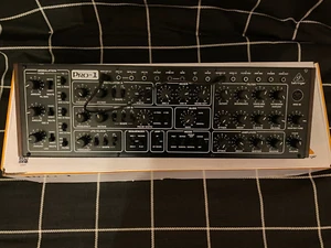 Behringer PRO-1 Tabletop Synthesizer - Picture 1 of 4