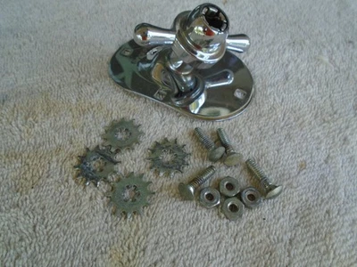 (1) VINTAGE ROGERS SWIVOMATIC ANGLE COLLET PLATE BASS DRUM SPUR MOUNT-BOLTS-VG! - Image 1 of 4