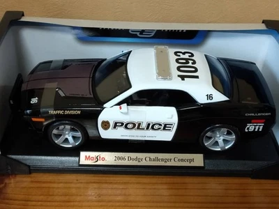 Rare Maisto 1/18 2006 Dodge Challenger Concept POLICE Dodge Challenger V8 - Image 1 of 4