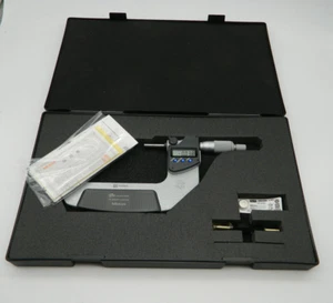 Mitutoyo Digimatic Bügelmessschraube 75-100 mm IP 65 293-233-30 Ablesung: 0,001 - Picture 1 of 10