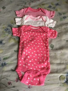 Miniwear 3 pezzi unici rosa bianco 0-3 mesi nuovi senza etichette - Foto 1 di 3