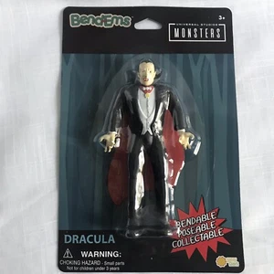 Universal Studios Monsters Bend-Em Drácula sin usar y sin usar coleccionable en mano - Imagen 1 de 4