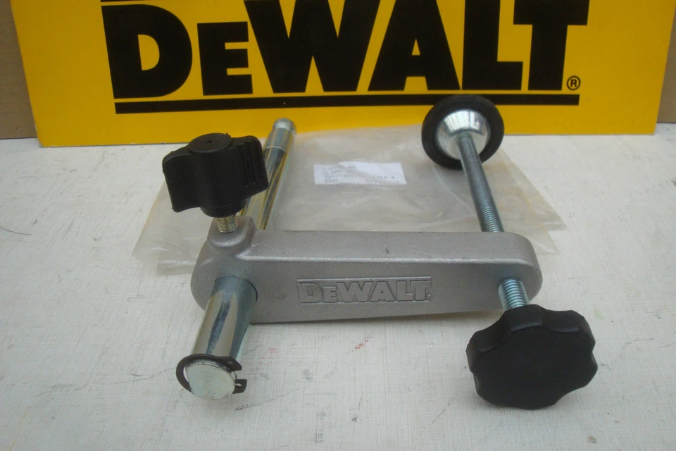 DEWALT VERTICAL HOLD DOWN CLAMP DW713 DW717XPS DW718XPS DWS780 630065-00 - Image 1 of 1