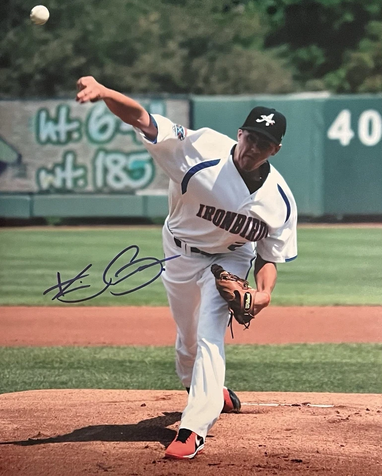 Kevin Gausman Serie Mundial 2025 Blue Jays Ace Firmado Autógrafo Era Novato 8x10 Foto 1 de 1