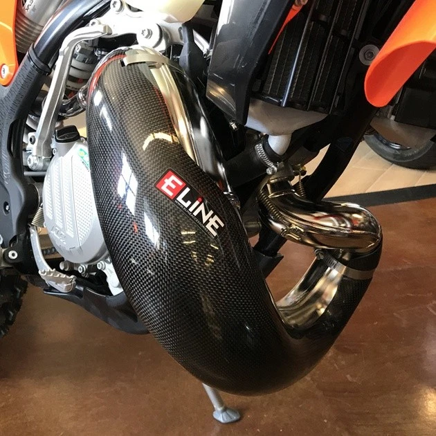 E-Line Carbon Fiber Pipe Guard For FMF Fatty #MPG12523C KTM/Husqvarna/Gas Gas - Image 1 of 1