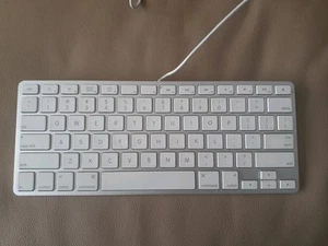 Apple A1242 Keyboard Wired USB For iMac, Mac, Mini Mac Pro - Picture 1 of 11