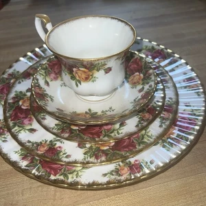 5 Pcs Royal Albert Old Country Roses 1 Set 5 Piece Place Setting Made In England - Picture 1 of 7