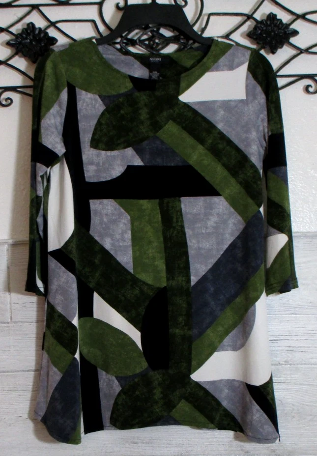 Alfani Women's Knit Top Size PM LOng Sleeve Multicolored Round Neck - Image 1 of 4