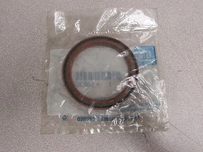 New GM Engine Crankshaft Oil Seal 10036788 - Image 1 of 2