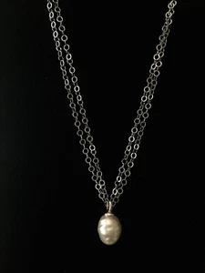 Moschino Collar Colgante Redondo Perla Blanca Chapado en Plata 18"" $395 #206 - Imagen 1 de 4