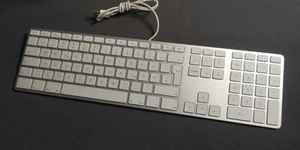 Apple Keyboard A1243 -QWERTZ Deutsch Tastatur, Silber/Weiß - Bild 1 von 4