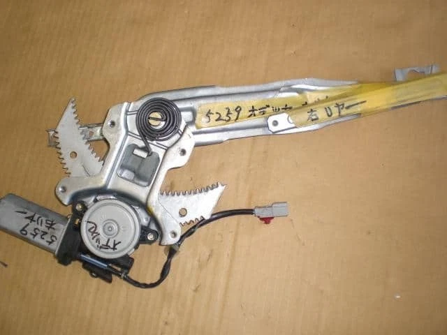 HONDA Odyssey 1997 E-RA3 Rear Right Door Regulator [Used] [PA01124861] - Image 1 of 1