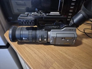 Sony DSR-PD170P Mini (06) Read Desc - Picture 1 of 8