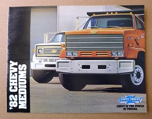 Minty 1982 Original CHEVY Mediums Truck Sales BROCHURE Chevrolet - Bild 1 von 5