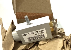 Bobcat Expansion A/C Valve MINI EXCAVATOR 442 444 / 5436662022 (GENUINE OEM) NEW - Picture 1 of 7