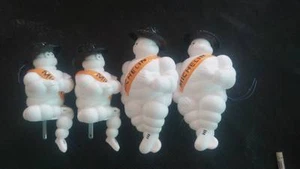 JUEGO DE 10"" y 12"" neumáticos michelin man bibendum figura muñeca letrero camión ligero anuncio - Imagen 1 de 7