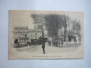 CARTE POSTALE /  OUISTREHAM  (  CALVADOS ) ARRIVEE  DU  TRAMWAY   - Picture 1 of 2