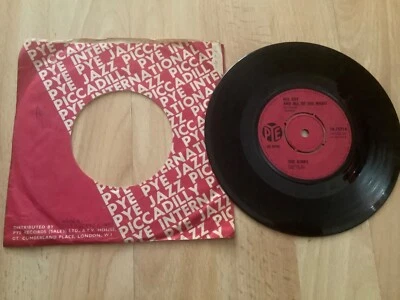 The Kinks – All Day and All of The Night 1964 7” Pye 7N 15714 - Image 1 of 4