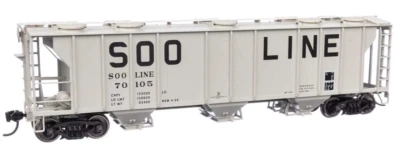 Walthers MainLine 910-7060 Soo Line 70105 PS-2 Covered Hopper - Image 1 of 4