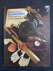 Vintage 1979 New York Yankees vs. Milwaukee Brewers Scorebook & Souvenir Program - Picture 1 of 8