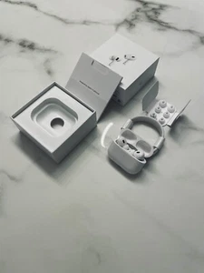 Apple AirPods Pro 2ème génération avec étui de chargement sans fil MagSafe - Blanc - Photo 1 sur 1