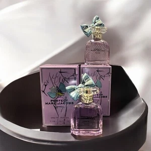 PERFECT  MARC JACOBS NOVITA  Eau De Parfum 5 Ml Miniatura Il Prezzo Per Cadauno - Foto 1 di 1