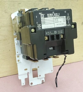 Square D 8536SEO1 Motorstarter Größe 3 Nennleistung 50PS @ 480VAC - NEU ohne Überlast  - Bild 1 von 11