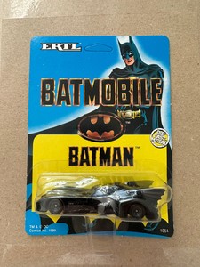 1989 ERTL Die Cast Batman Batmobile On Unpunched Card