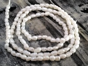 Perla cultivada de agua dulce Nat, grado AAA, arroz, 2,5-4,5 x 1,5-2,5 mm, aproximadamente 115 piezas - Imagen 1 de 4