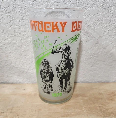 Kentucky Derby Churchill Downs Mint Julep Tumblers 1972 Cover