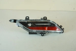 2021-2022-2023 TOYOTA VENZA RIGHT REAR BUMPER TURN SIGNAL LIGHT LED BULB OEM - Picture 1 of 9