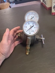 Airco Regulator Weldin 8456 Oxygen & Acetylene - Picture 1 of 7