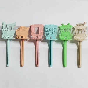 1960 TRAIN (Complete Set 6) Buried Treasure Plastic Ice Cream Stick T1 - Picture 1 of 3