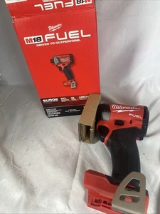 Milwaukee M18 FUEL 2760-20 Avvitatore idraulico esagonale a sovratensione 1/4" 18V (solo utensile) - Foto 1 di 5