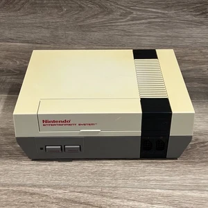 Nintendo - NES - NES-001 - Getestet - Nur Konsole - Angebot 3 - Bild 1 von 4