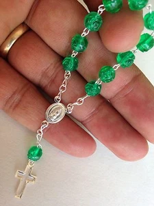25 Pc Mini Rosary GREEN Baptism Favor/ Decenario/ Recuerditos 25 Pcs Decade/ - Picture 1 of 5