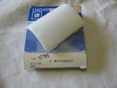 NOS CHEVY PONTIAC BUICK OLDS CADILLAC GM Reading Lamp Dome Light LENS Foto 1 de 4