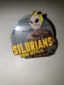 Danbury Mint Emaille Pin Anstecker BBC TV Doctor Who Dr Who Silurianer Reptilien - Bild 1 von 1