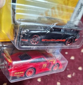 2 Premium 1/64 Diecast Porsche - Bild 1 von 4