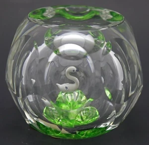LARGE Exquisite PERTHSHIRE Multifaceted SWAN Bird LAKE Art Glass PAPERWEIGHT Box - Bild 1 von 8