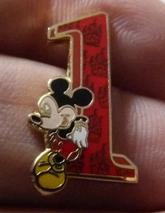 SCHÖNE DISNEY MICKEY PINS NR.1 EGF 2,30 CM HOCH - Bild 1 von 1