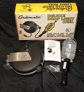 Vintage Cordomatic Model 950G Deluxe 50ft Drop Light Reel 7A 120v NOS - Picture 1 of 10