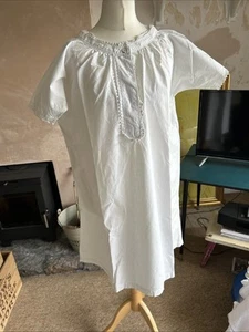 Antique White Cotton Nightdress S - Picture 1 of 4